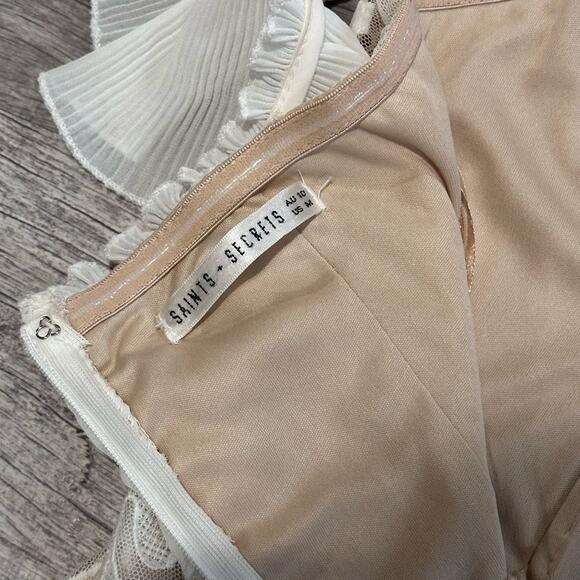 Saint + Secrets Dreamy Off Shoulder Mini Dress Womens M White Lace Pleated Hem - Picture 8 of 10